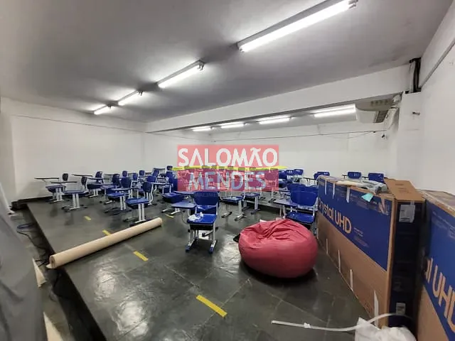 Prédio com 1300m², para alugar, no bairro São Brás em Belém