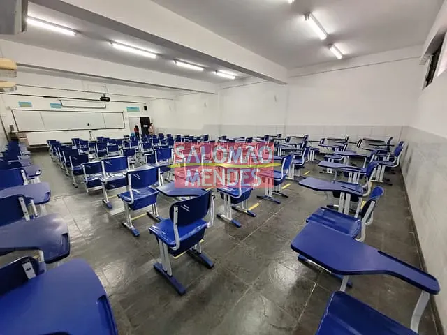 Prédio com 1300m², para alugar, no bairro São Brás em Belém