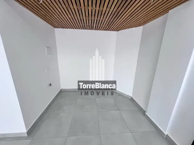 Loja à venda ou para alugar, no bairro Uvaranas em Ponta Grossa