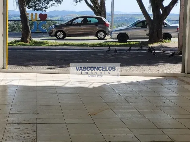 Loja com 239m², para alugar, no bairro Jardim Bela Vista em São José dos Campos