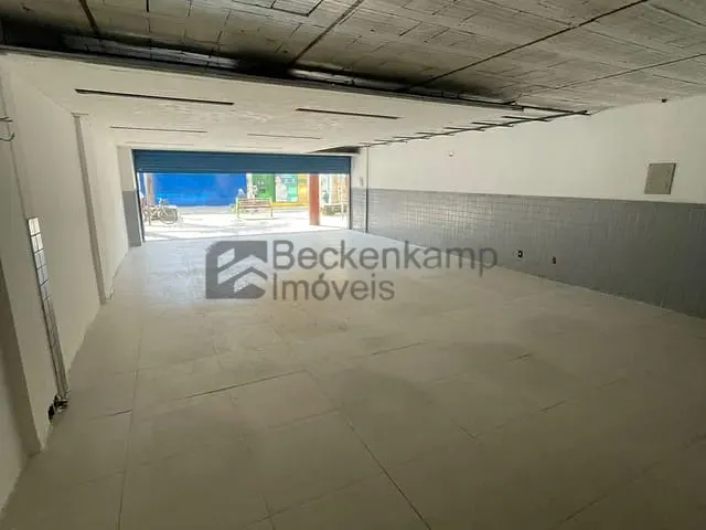 Loja para alugar, no bairro Vila Santa Cecília em Volta Redonda