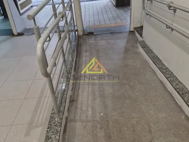 Loja com 598m², para alugar, no bairro República em São Paulo