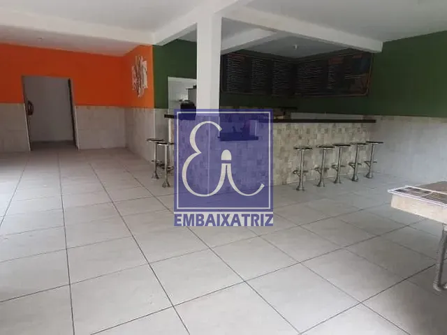 Loja com 312m², para alugar, no bairro Jardim Satélite em São José dos Campos
