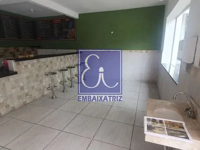 Loja com 312m², para alugar, no bairro Jardim Satélite em São José dos Campos