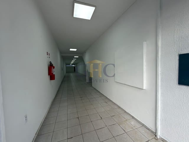 Loja com 150m², para alugar, no bairro Centro em Salto de Pirapora