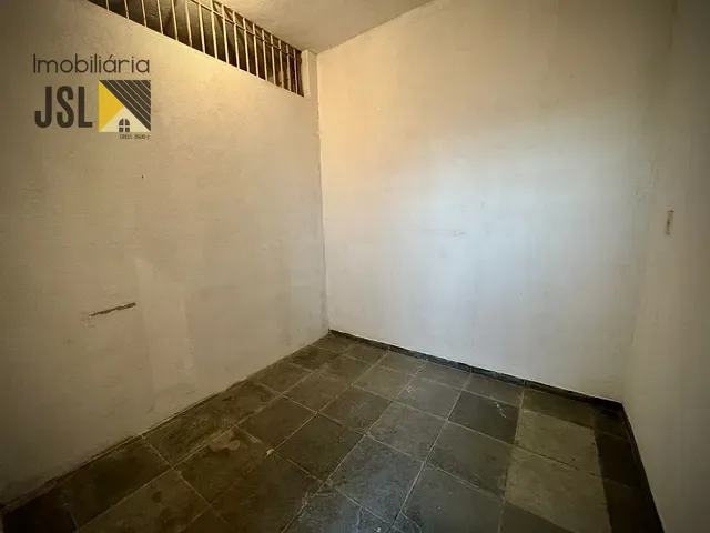 Loja com 250m², para alugar, no bairro Residencial Esperança em Caçapava