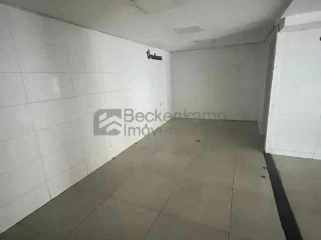 Loja para alugar, no bairro Vila Santa Cecília em Volta Redonda