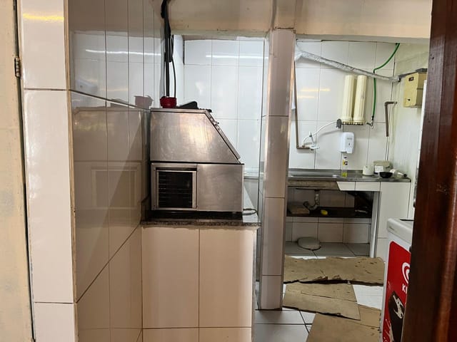 Ponto com 352m², à venda, no bairro Parque Califórnia em Campos dos Goytacazes