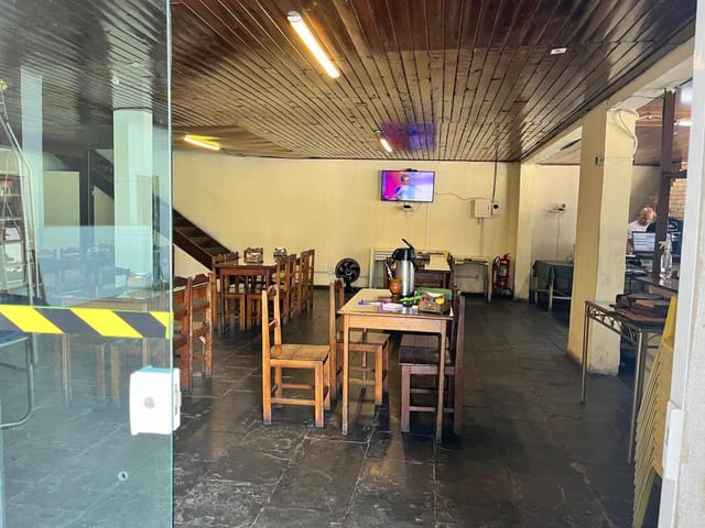 Ponto com 352m², à venda, no bairro Parque Califórnia em Campos dos Goytacazes
