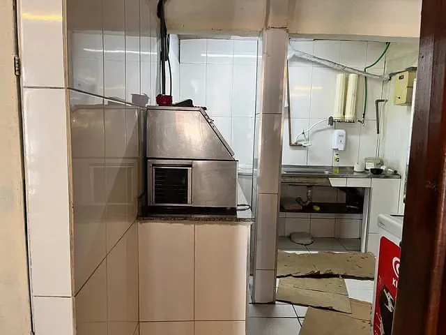 Ponto com 352m², à venda, no bairro Parque Califórnia em Campos dos Goytacazes