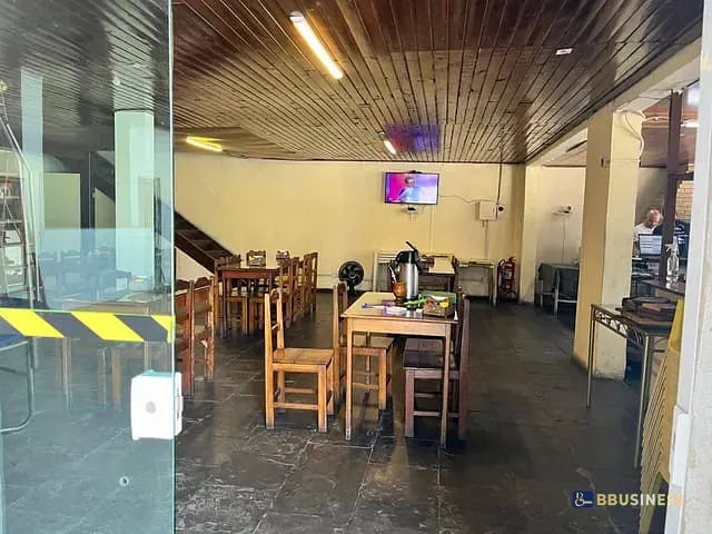 Ponto com 352m², à venda, no bairro Parque Califórnia em Campos dos Goytacazes