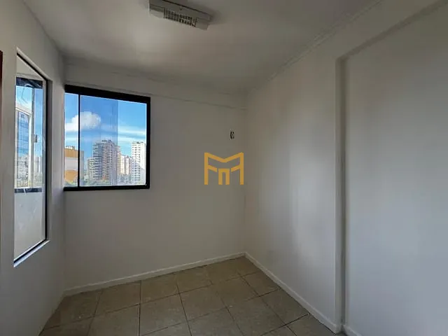 Loja para alugar, no bairro Nazaré em Belém