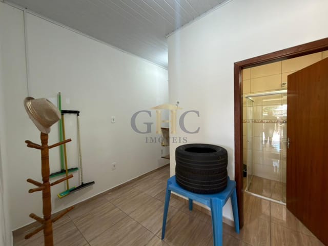 Loja com 30m², para alugar, no bairro Centro em Salto de Pirapora