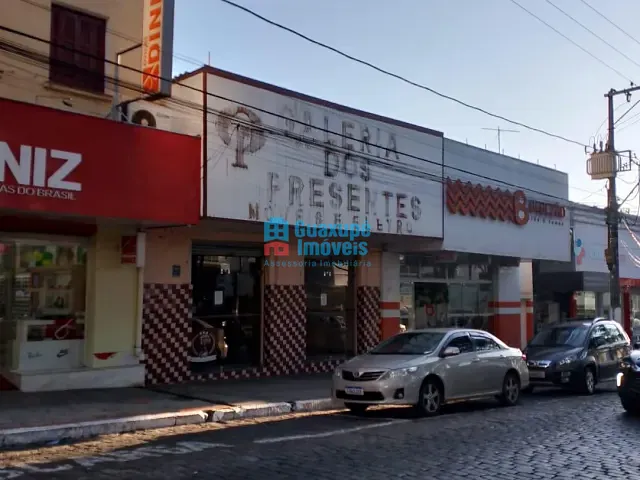 Loja com 80m², para alugar, no bairro Centro em Guaxupé