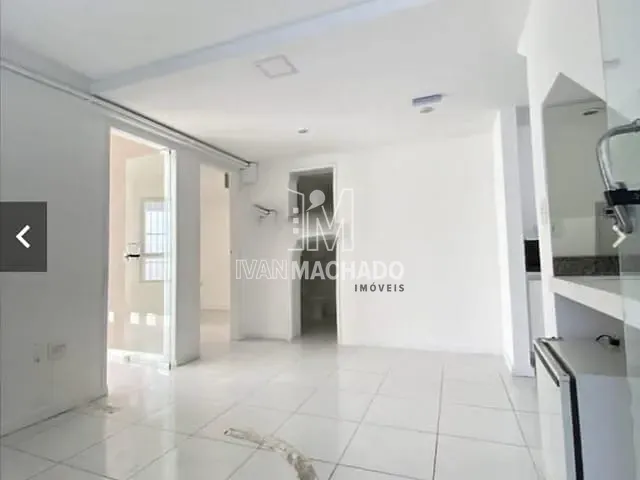 Loja com 100m², à venda ou para alugar, no bairro Praia de Itaparica em Vila Velha
