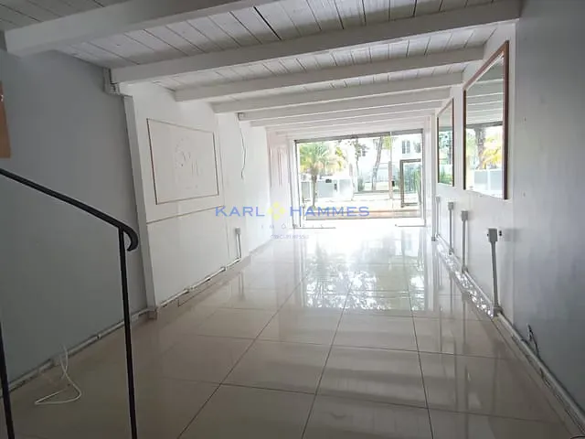 Loja à venda ou para alugar, no bairro Centro em Petrópolis