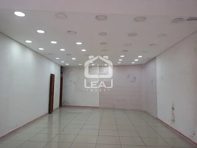 Loja com 110m², para alugar, no bairro Parque do Lago em São Paulo