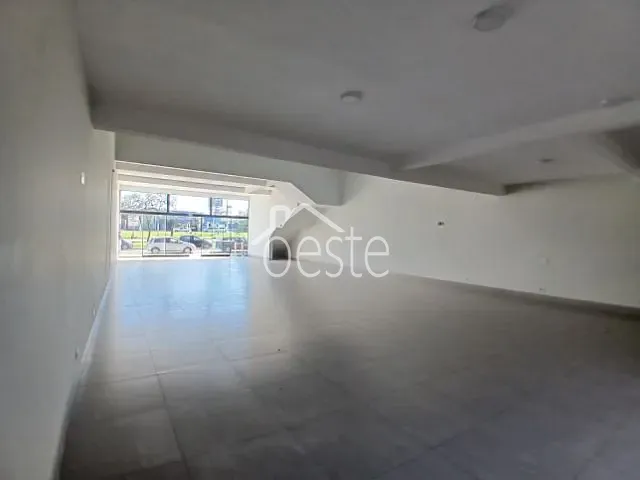 Loja com 300m², para alugar, no bairro Jardim Mollon em Santa Bárbara D'Oeste