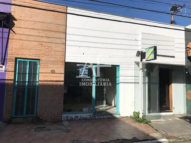 Loja com 300m², para alugar, no bairro Centro em Pindamonhangaba