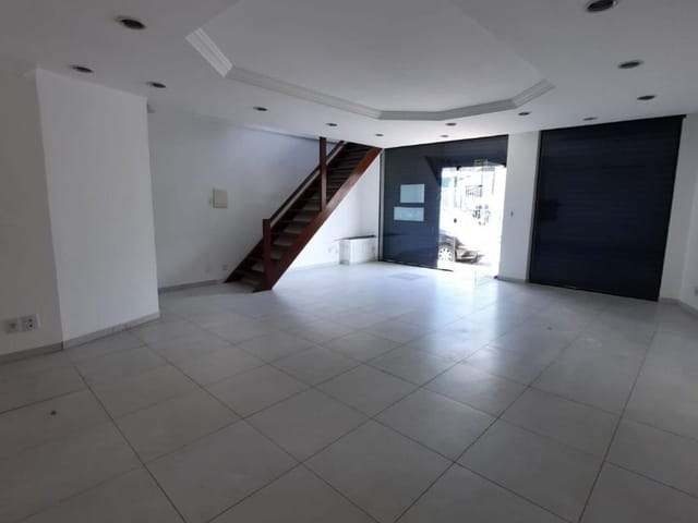 Loja para alugar, no bairro Centro em Macaé