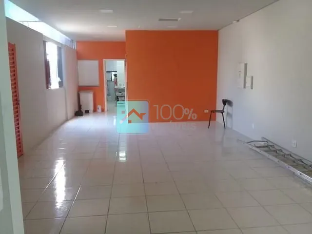 Loja com 300m², para alugar, no bairro Vila Adyana em São José dos Campos