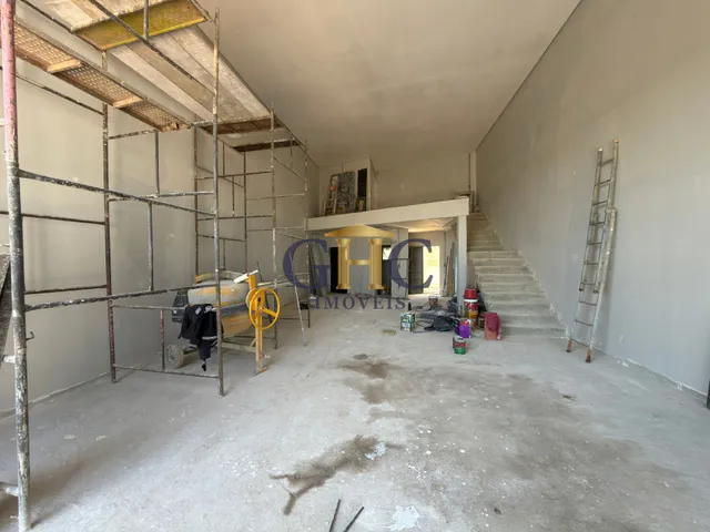 Loja com 250m², para alugar, no bairro Vila Santa Isabel em Salto de Pirapora