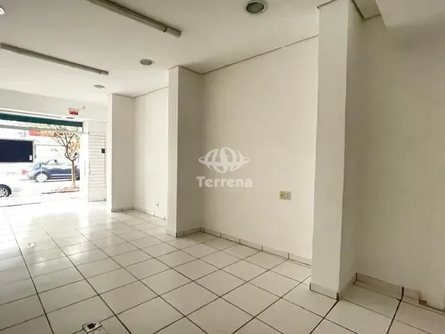 Loja com 80m², para alugar, no bairro Centro em Blumenau
