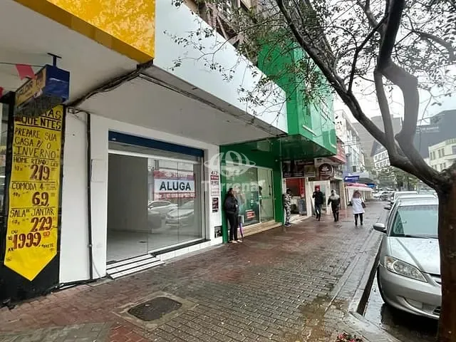 Loja com 80m², para alugar, no bairro Centro em Blumenau