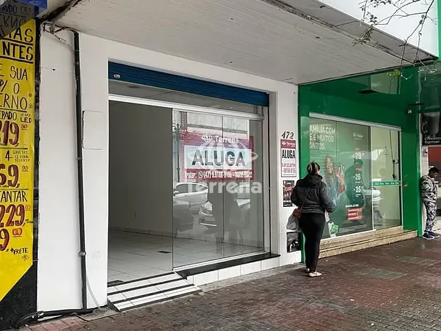 Loja com 80m², para alugar, no bairro Centro em Blumenau