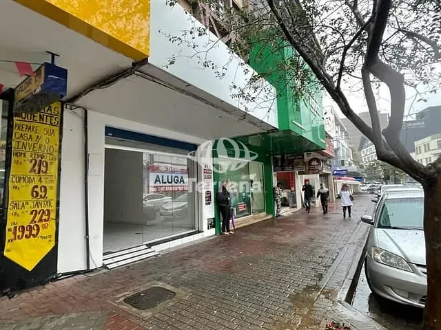 Loja com 80m², para alugar, no bairro Centro em Blumenau