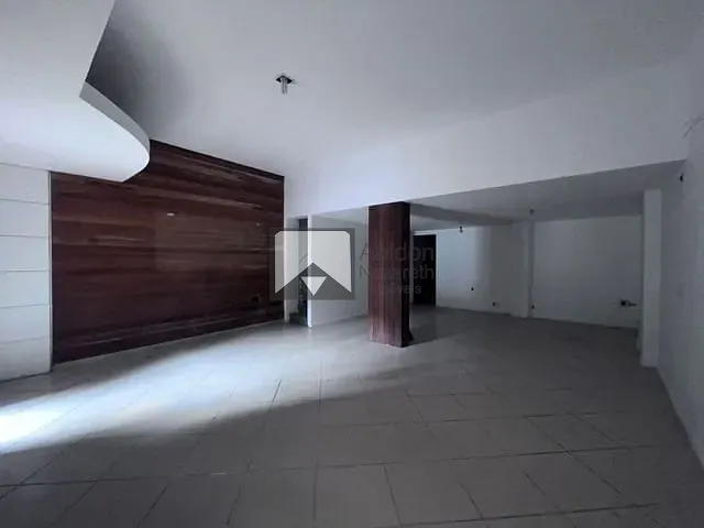Loja com 160m², à venda ou para alugar, no bairro Centro em Niterói