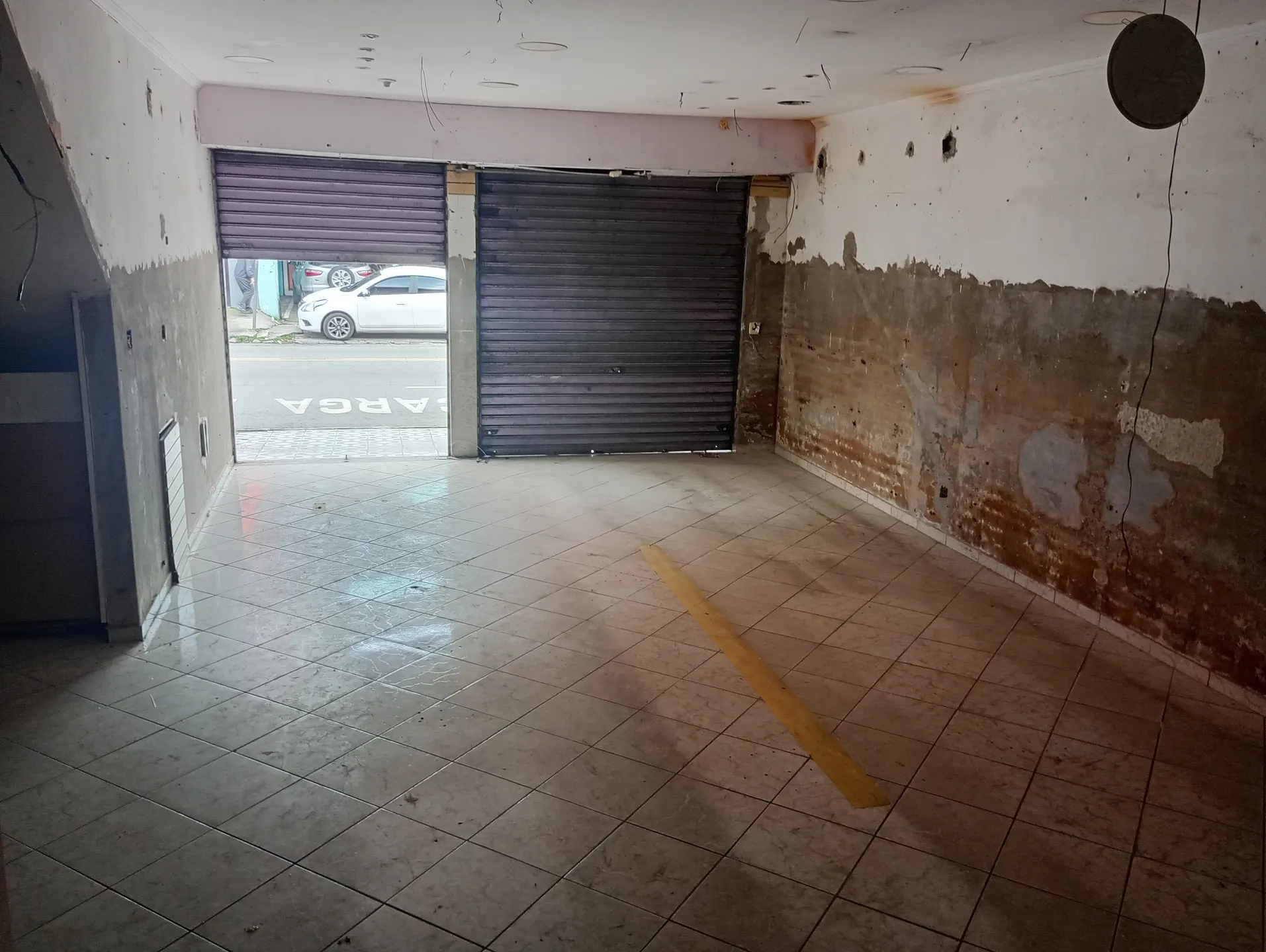 Salão Comercial com 100m² para aluguel próximo  Casas Bahia