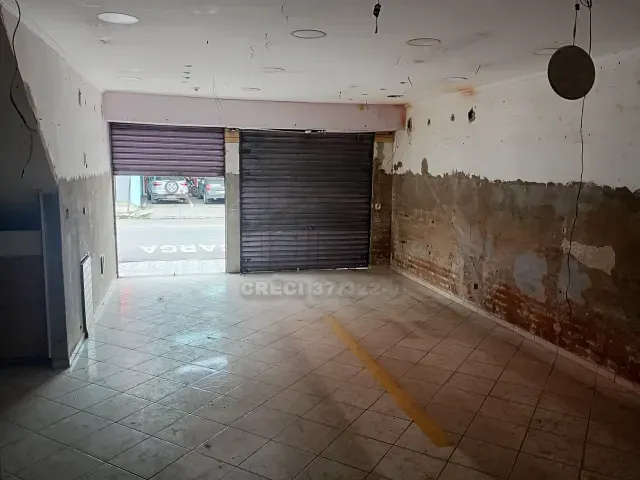 Loja com 100m², para alugar, no bairro Jardim Zaira em Mauá