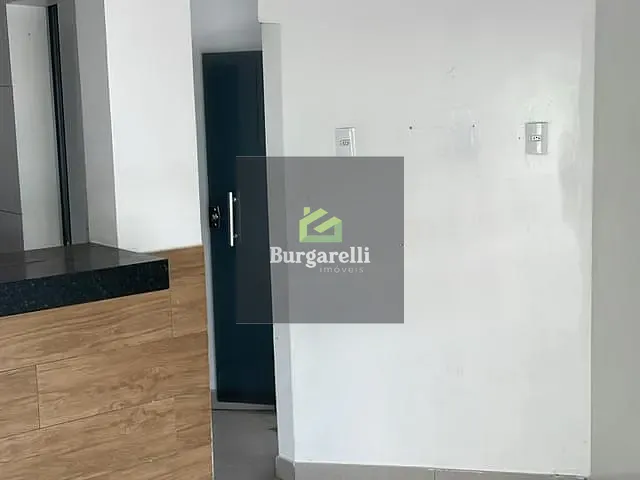 Loja com 60m², para alugar, no bairro Jardim Glória em Lavras