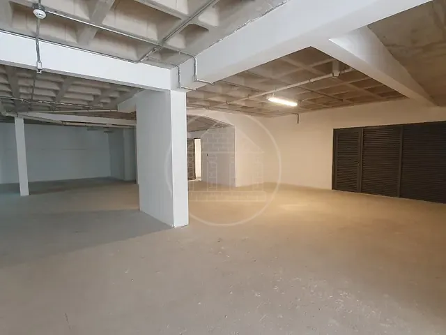 Loja com 390m², para alugar, no bairro Campo Belo em São Paulo