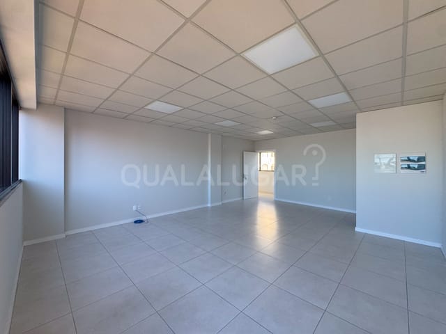 Sala para alugar, no bairro Centro em Tubarão