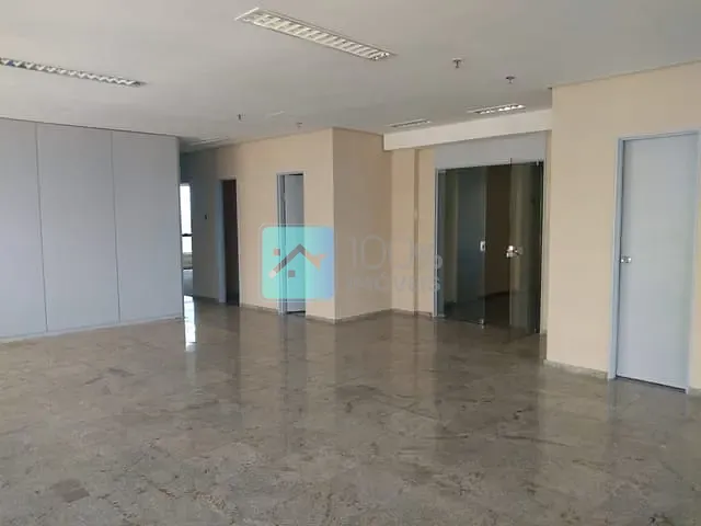 Loja com 499m², para alugar, no bairro Centro em São José dos Campos