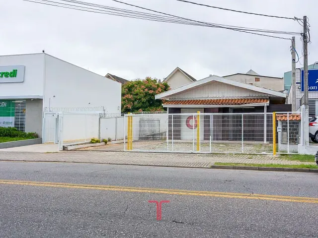Loja com 196m², para alugar, no bairro Xaxim em Curitiba