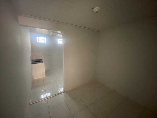 Foto do Loja - Ótima Loja  para locação, 25² M, Banheiro, Boa Localização No  Setor União, Goiânia, GO | Federal Imóveis