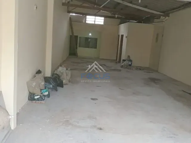 Loja com 200m², à venda ou para alugar, no bairro Ponte de São João em Jundiaí