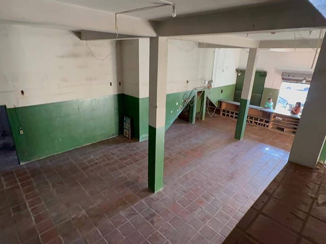 Loja com 235m², para alugar, no bairro Jardim Cristina em Campinas