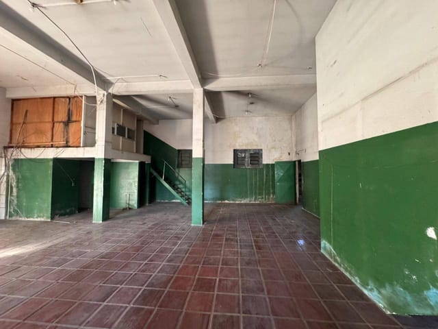 Loja com 235m², para alugar, no bairro Jardim Cristina em Campinas