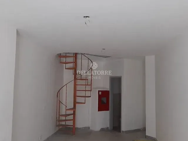 Loja com 39m², para alugar, no bairro Várzea em Teresópolis