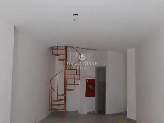 Loja com 39m², para alugar, no bairro Várzea em Teresópolis