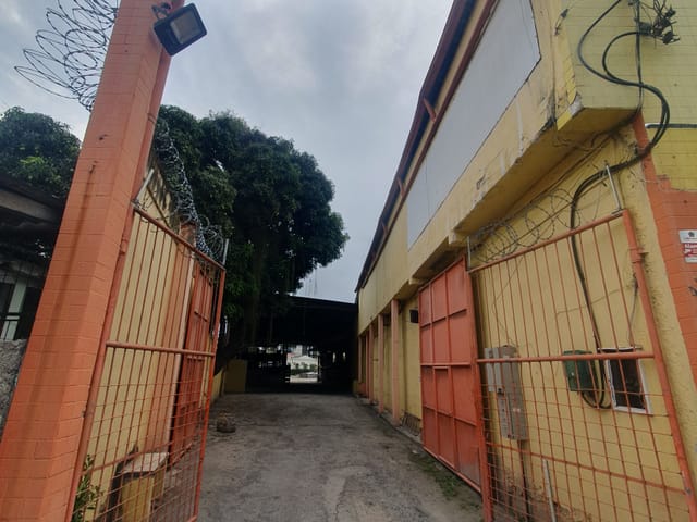 Loja para alugar, no bairro Campo Grande em Rio de Janeiro