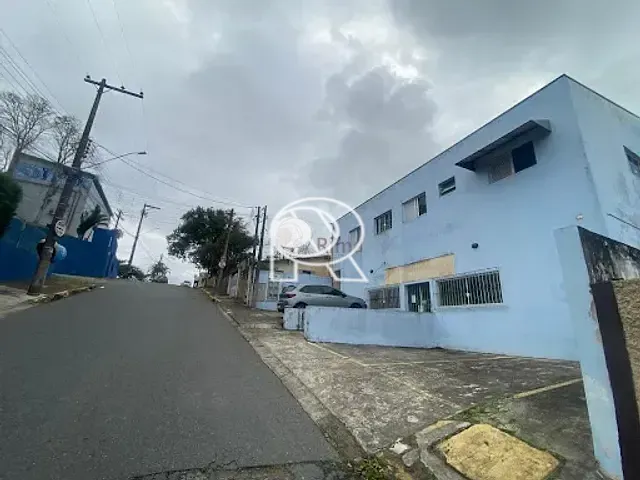 Loja à venda ou para alugar, no bairro Centro em Registro