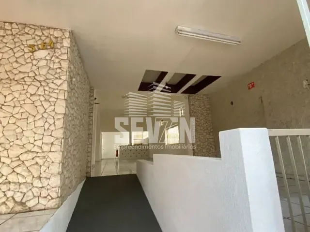 Loja com 200m², para alugar, no bairro Centro em Bauru