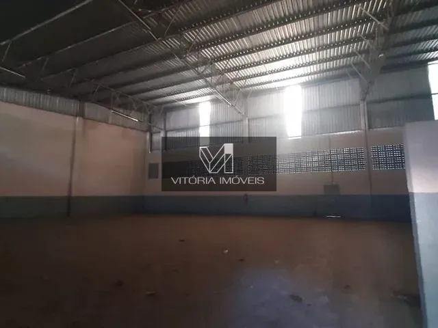 Loja com 2500m², para alugar, no bairro Jardim Marilandia em Vila Velha