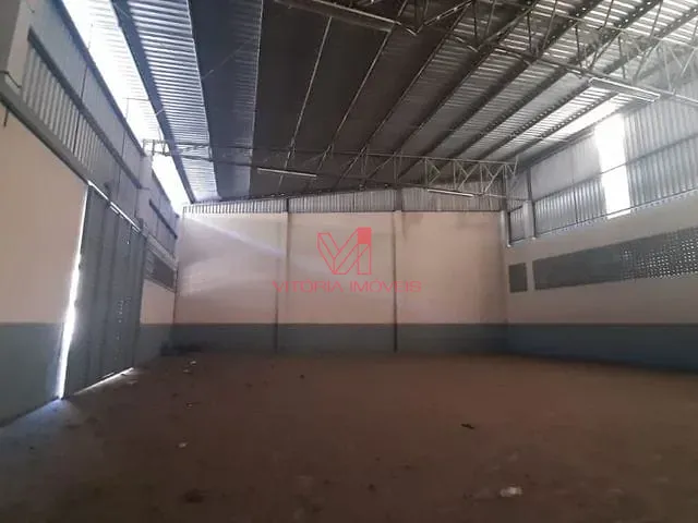 Loja com 2500m², para alugar, no bairro Jardim Marilandia em Vila Velha