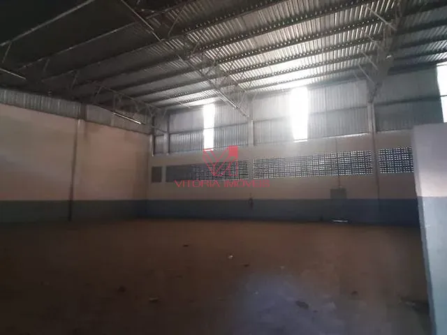 Loja com 2500m², para alugar, no bairro Jardim Marilandia em Vila Velha